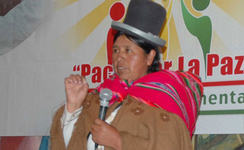 Piden aprehender a Huanca para que no salga del país