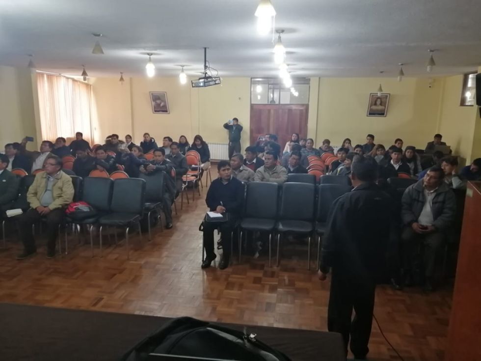 Difunden los cambios en la administración educativa