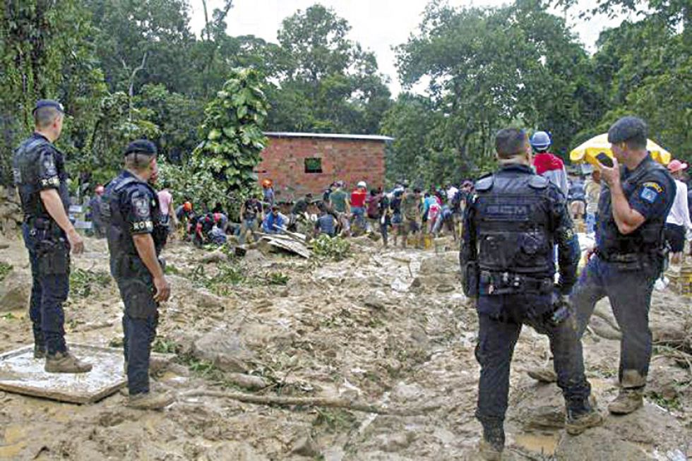 Lluvias castigan a Brasil al causar muertes y daños