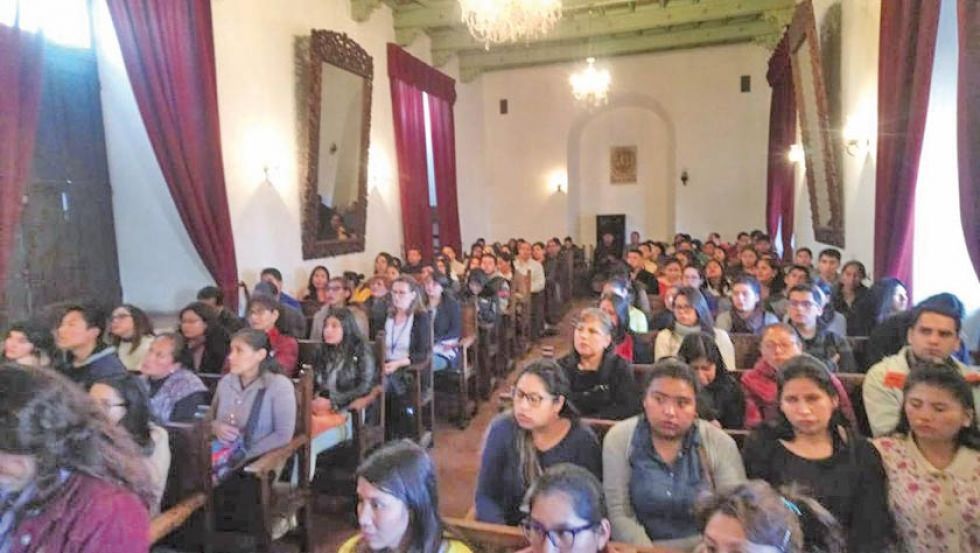 Inicia capacitación a notarios electorales en Chuquisaca