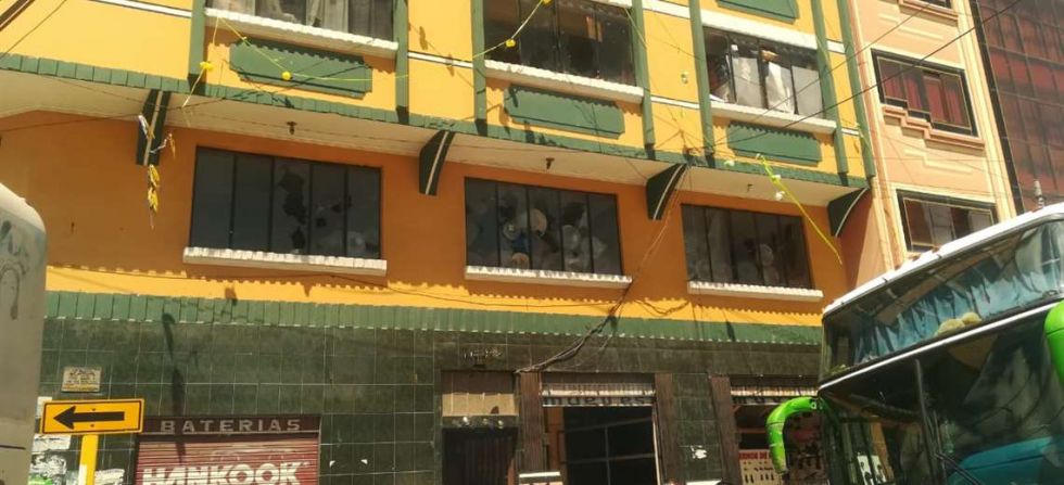 Destrozan en El Alto casa de campaña de la alianza "Juntos"
