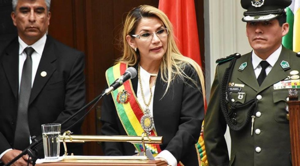 Diario asegura que Trump mantiene silencio ante “ola de persecución” lanzada por el gobierno de Añez
