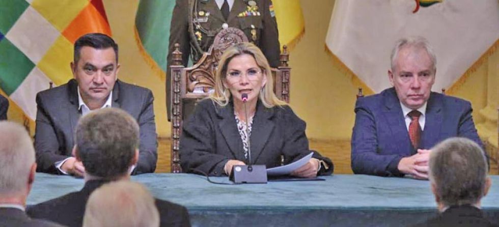 Coronavirus: presidenta no descarta prolongar la suspensión de clases