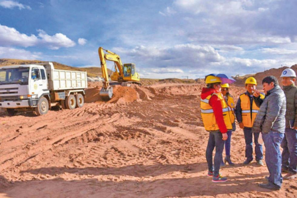 El Gobierno garantiza recursos para el aeropuerto de Potosí