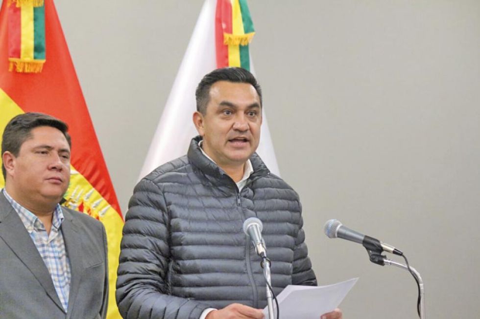 El Gobierno decreta emergencia sanitaria y cuarentena nacional