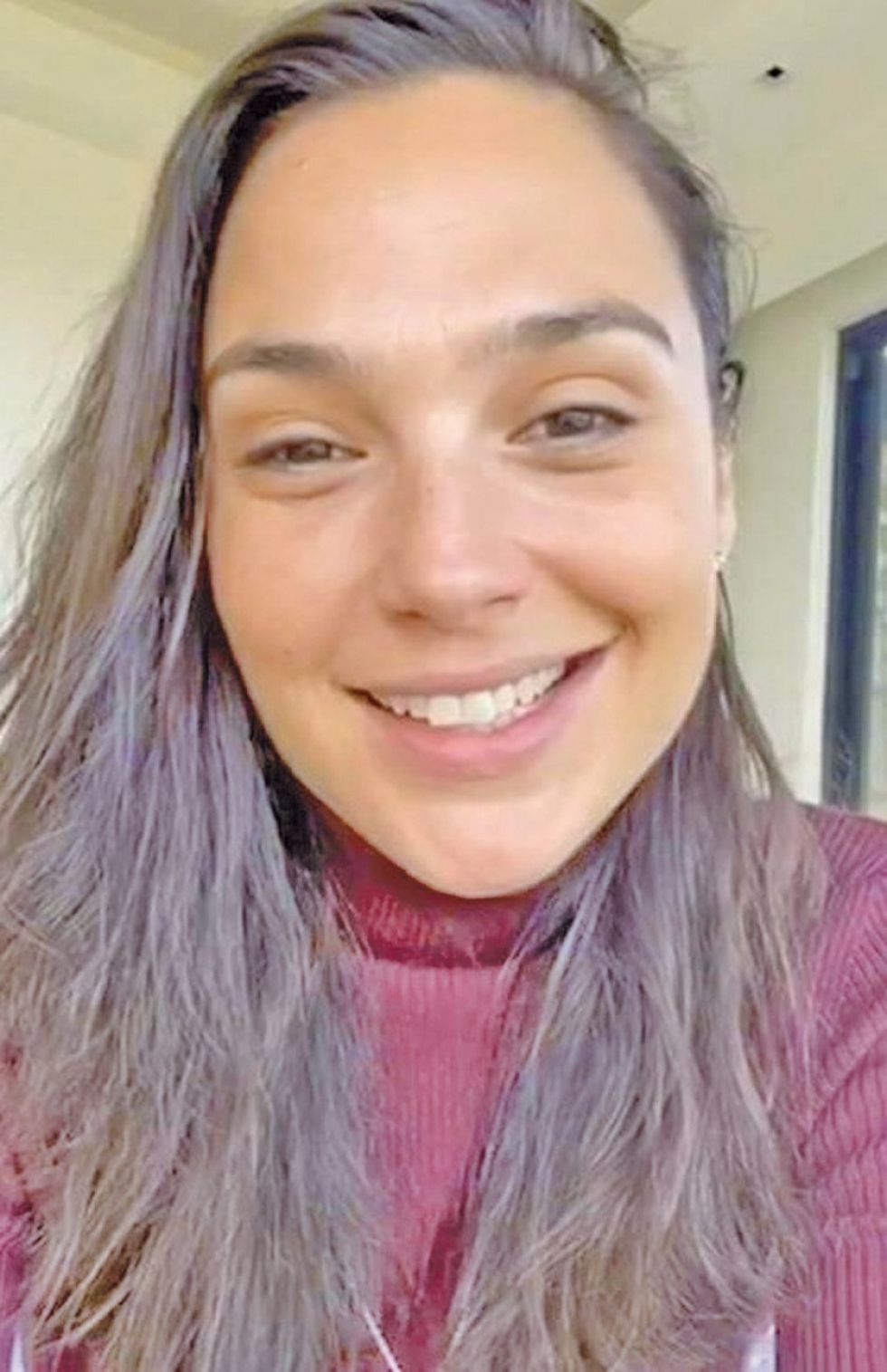 Gal Gadot y 21 celebridades cantan "Imagine"