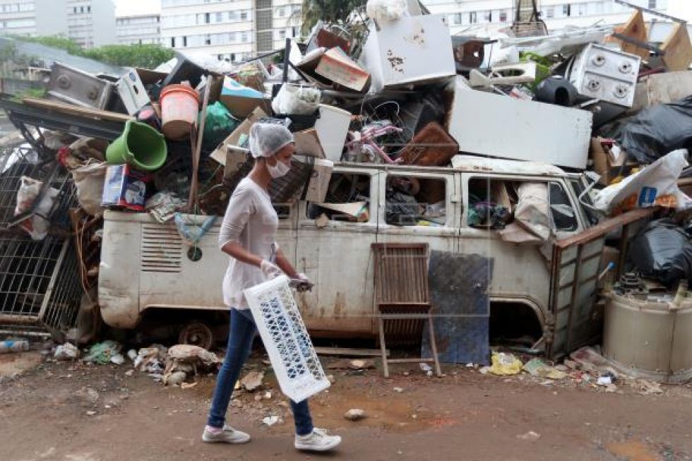 La COVID-19 se empieza a acelerar en Brasil y los muertos llegan a 800