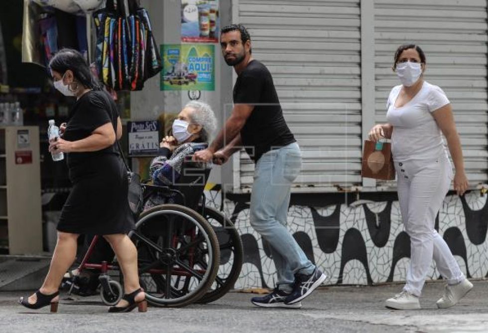 La OMS confirma casi 100.000 muertes por COVID-19 en el mundo
