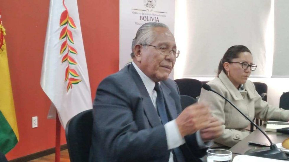Cárdenas: “no es conveniente pensar en la clausura o cierre del año escolar”