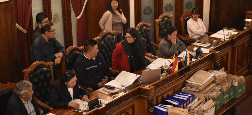 Senadores y diputados deciden coordinar para tratar leyes