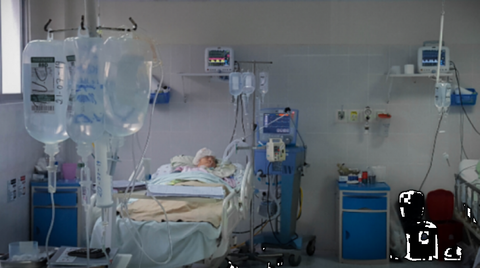 COVID-19: intensivistas censuran a galenos que promuevan terapias con fármacos en prueba