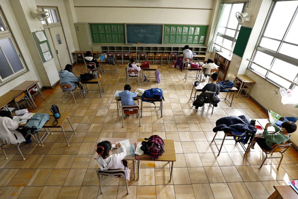 Gobierno analiza retorno gradual a clases desde mayo