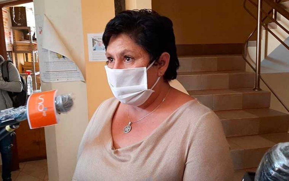 Alcaldesa de Vinto dice que sólo “brindó” con una “tutuma de chicha”