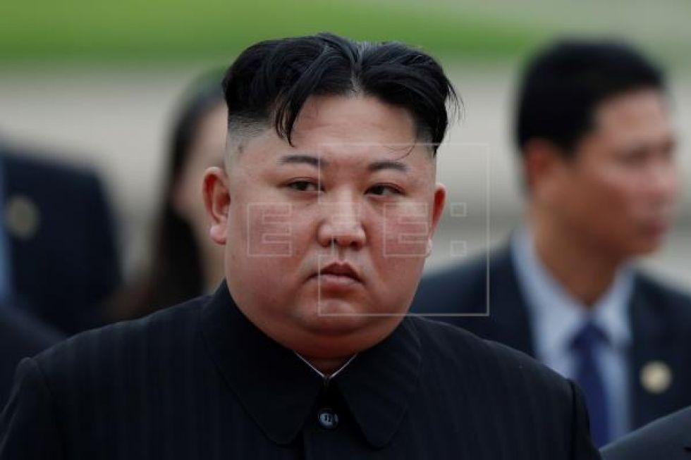 Dictador norcoreano sigue sin aparecer públicamente desde hace medio mes