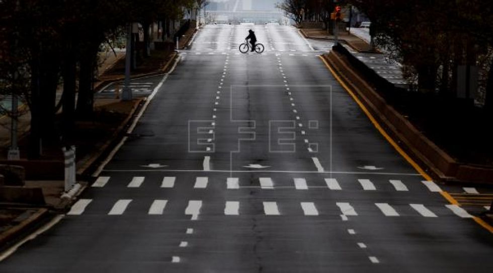 Nueva York registra la cifra más baja de muertes del mes y perfila su reapertura