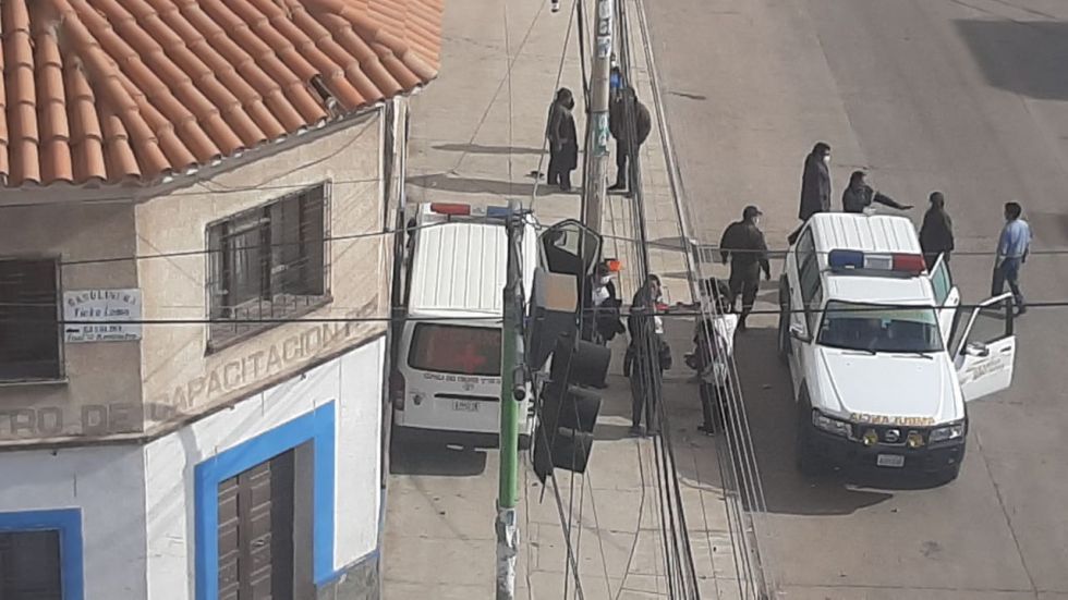 Choque de ambulancias deja seis heridos