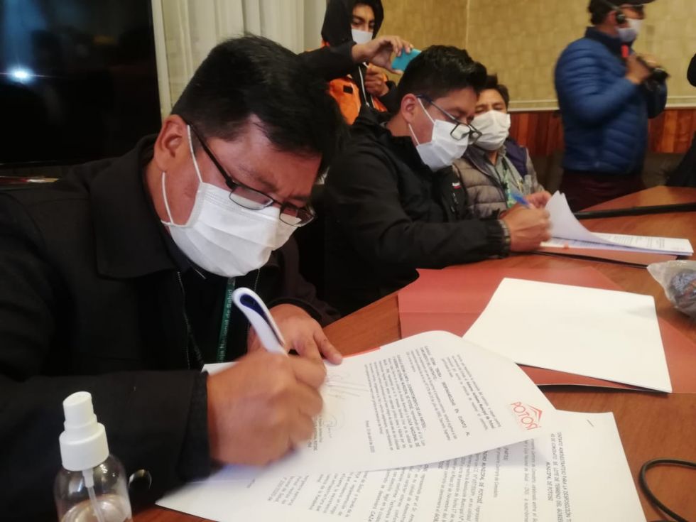 Consolidan trámite para construir hospital móvil de la CNS