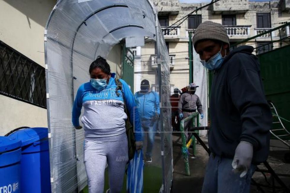 Asciende a 1.371 el número de fallecidos por coronavirus en Ecuador