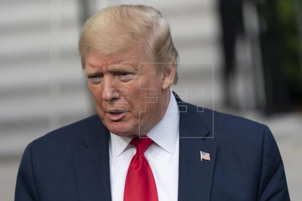 Trump promete ayuda y respiradores a Paraguay para combatir el COVID-19