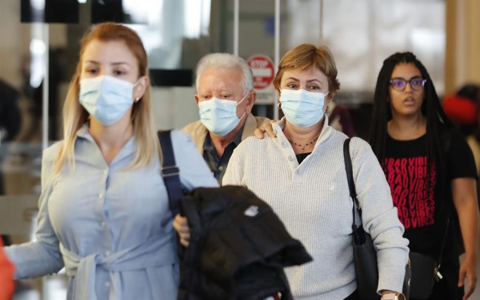 España obligará a usar mascarillas en el transporte público