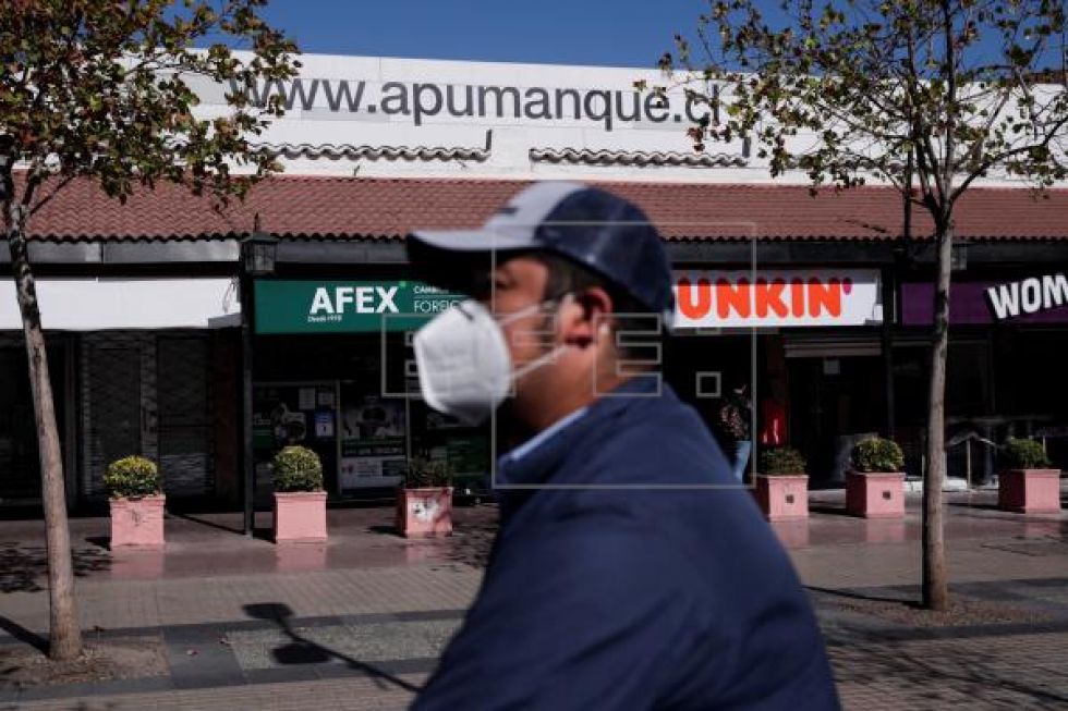 Aumento de casos en capital chilena preocupa 'enormemente' a las autoridades