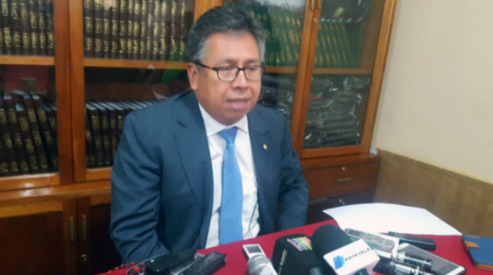 Larrea afirma que no es aconsejable flexibilizar la cuarentena