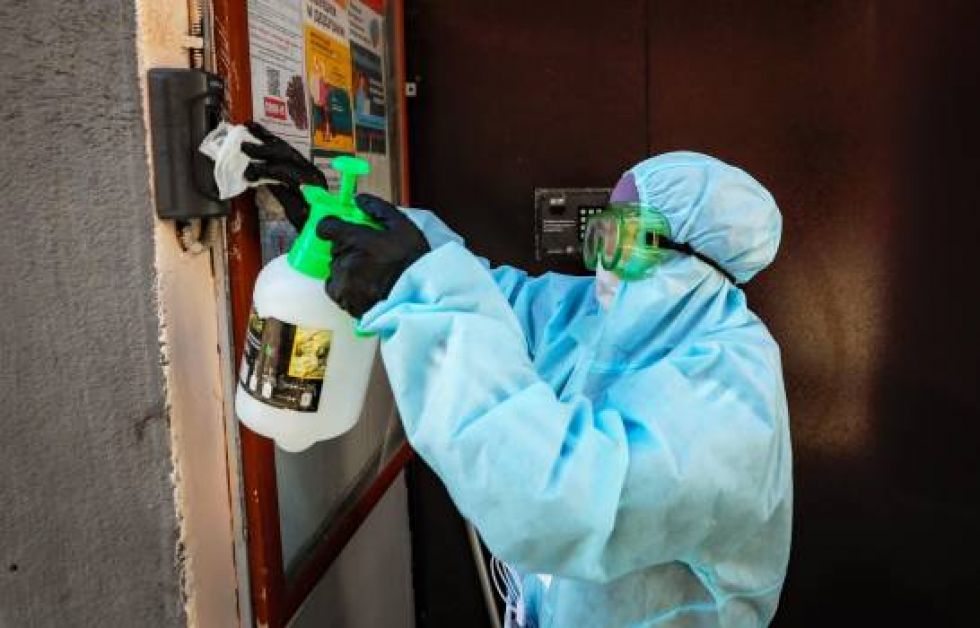 Muertes por COVID en el mundo suben a 238.000, con 3,34 millones de contagios