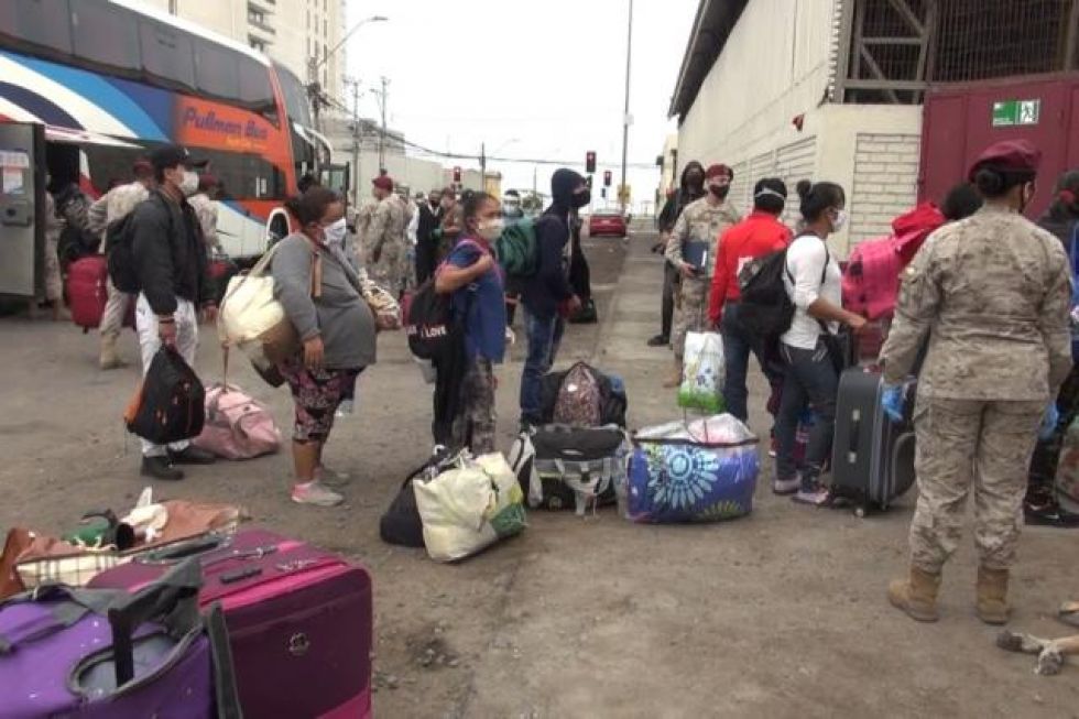Boliviano que cumplía cuarentena en Iquique da positivo al Covid-19