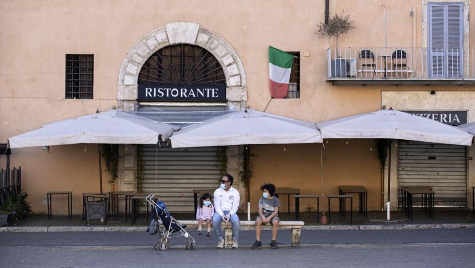 Italia se acerca a los 30.000 muertos con 274 el último día