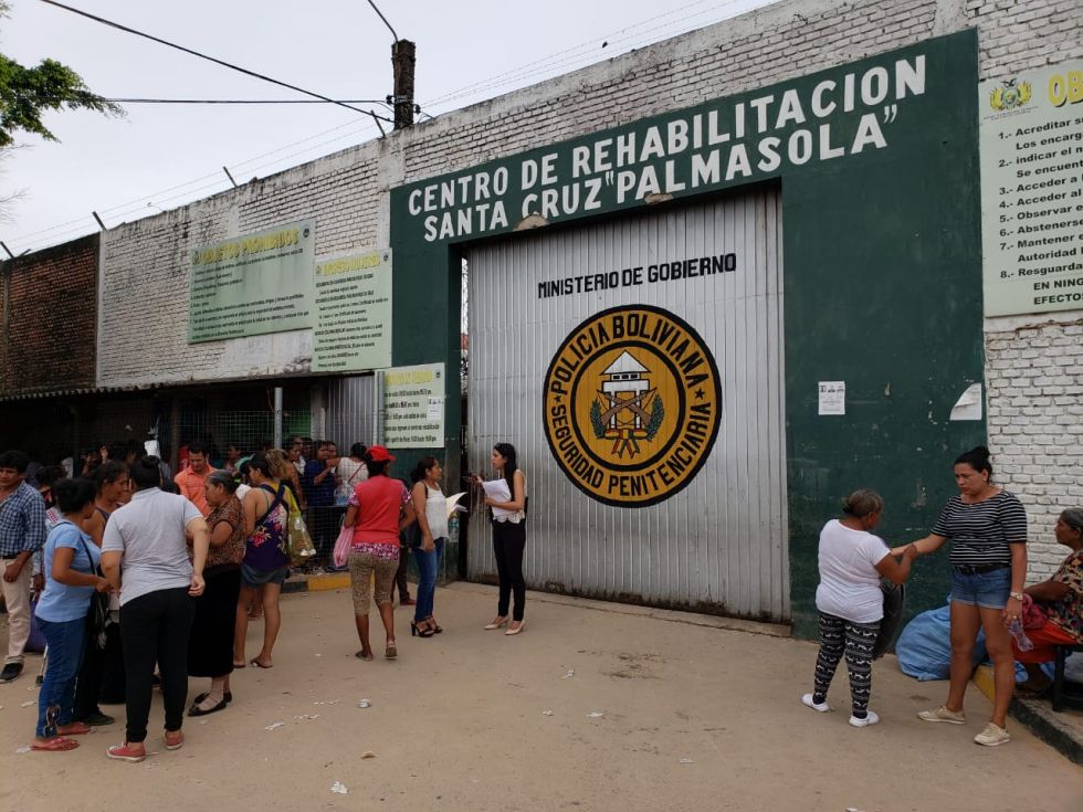 Familias desesperadas piden atención médica urgente para internos enfermos de Pamasola