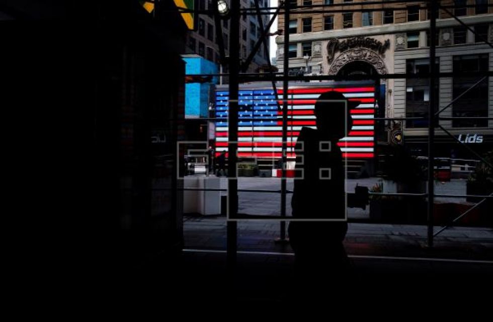 Nueva York inicia el viernes la reapertura en tres regiones sin la Gran Manzana