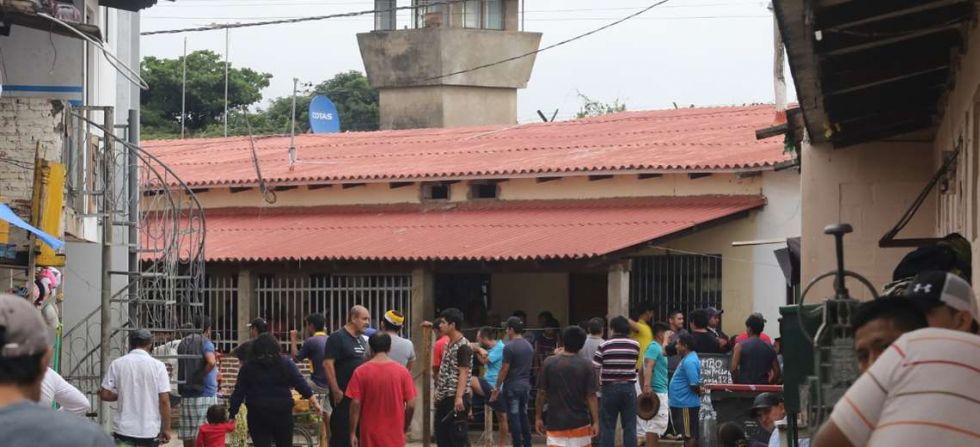 Aíslan a unos 250 reos en Palmasola ante el caso confirmado de COVID-19 y la Policía reporta “calma”