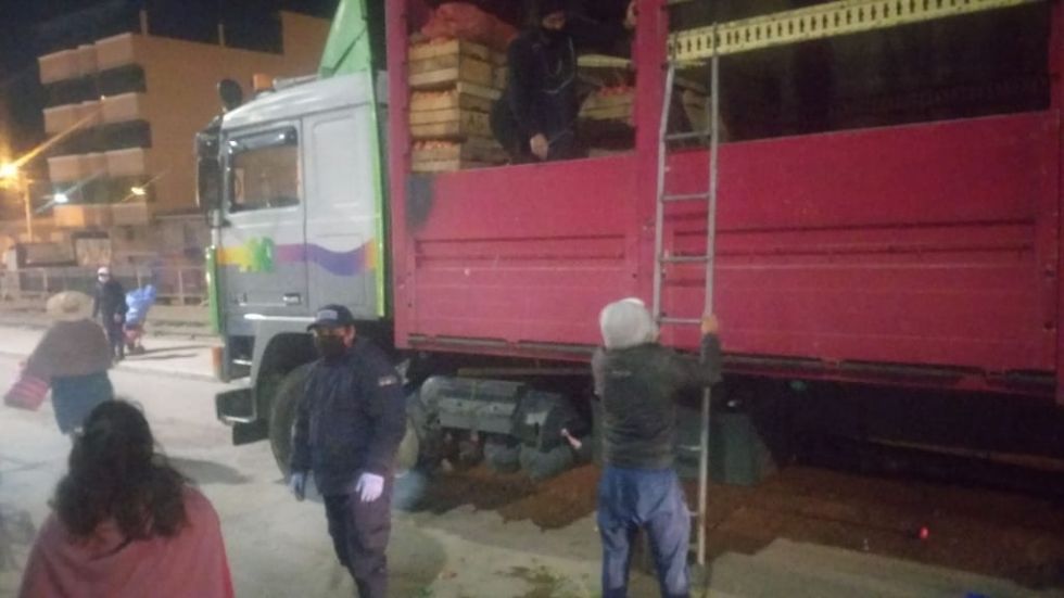 Intendencia controla venta de productos en mercados de Potosí