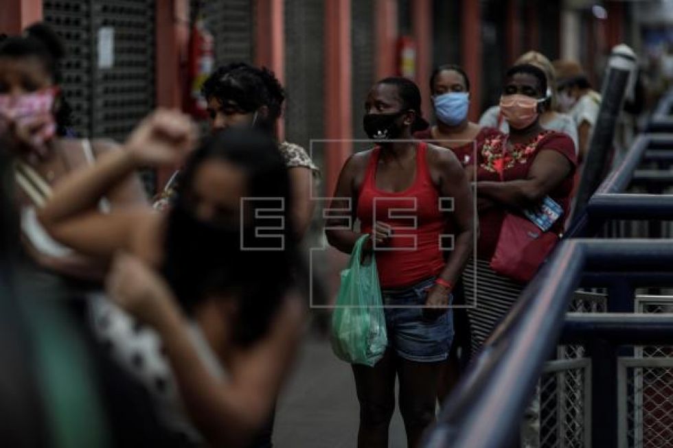 La OPS se declara muy preocupada por la rápida expansión del COVID en América