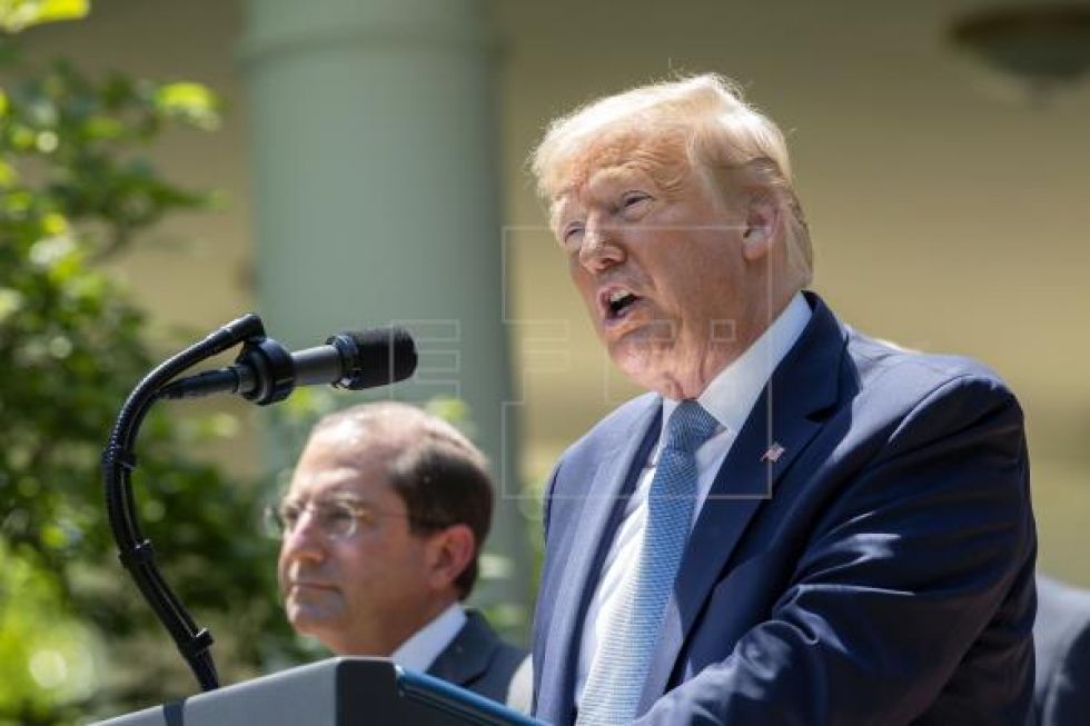 Trump, abierto a la cooperación internacional para lograr una vacuna a fin de año