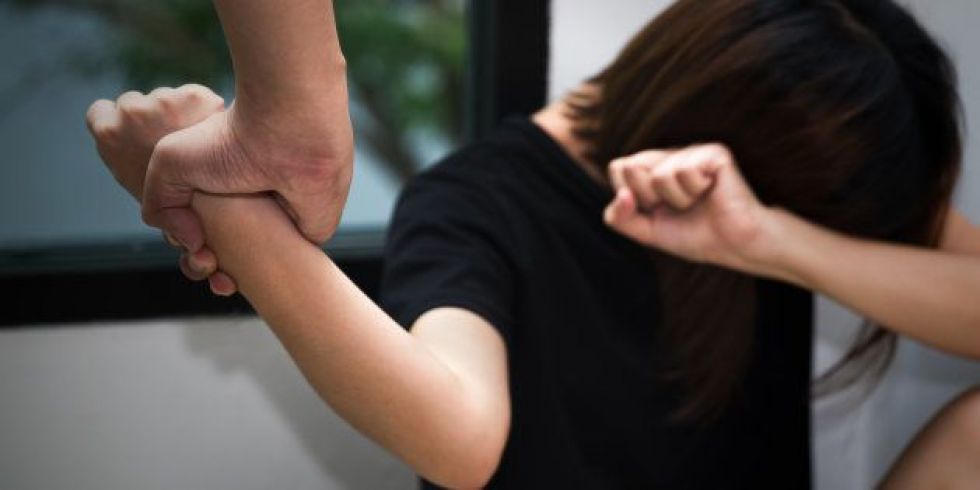 Felcv investiga intento de feminicidio en Coña Coña