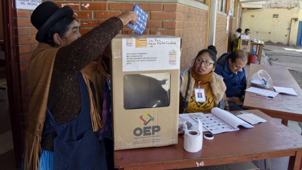 La distribución de escaños ingresó en el debate de elecciones