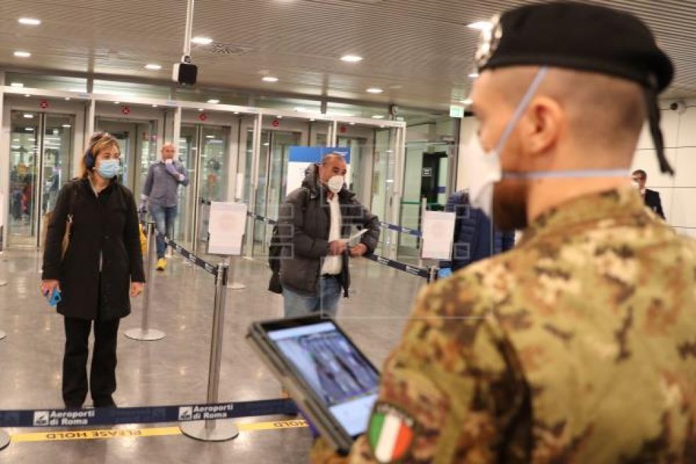 Italia reabre el lunes sus negocios y las fronteras con la UE en junio