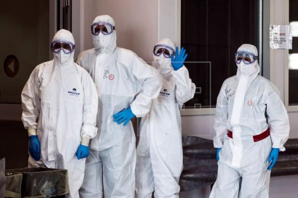 Italia sigue reduciendo contagios y Lombardía no detecta muertes por COVID