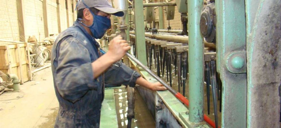 Dejan sin efecto norma que obligaba a empleadores a pagar 24 salarios a víctimas de COVID-19