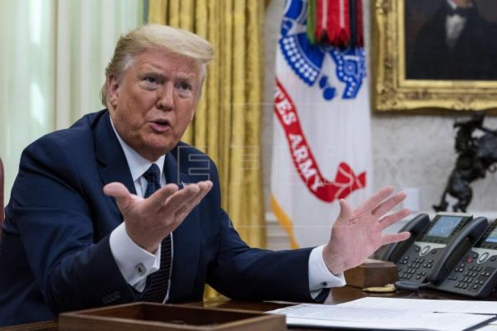 Trump aviva su pulso con Twitter y pide reducir privilegios de las redes sociales