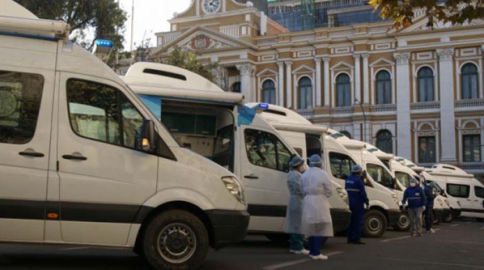 Gobierno denuncia que caravana de ambulancias sufrió acoso y amenazas al llegar a Cochabamba
