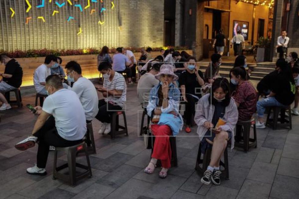 Los nuevos casos de coronavirus en China descienden a dos en el último día