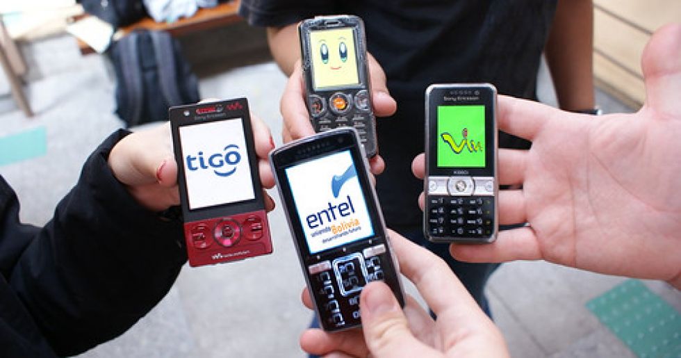 Gobierno dispone que no se puede interrumpir servicio de telefonía e internet por deudas