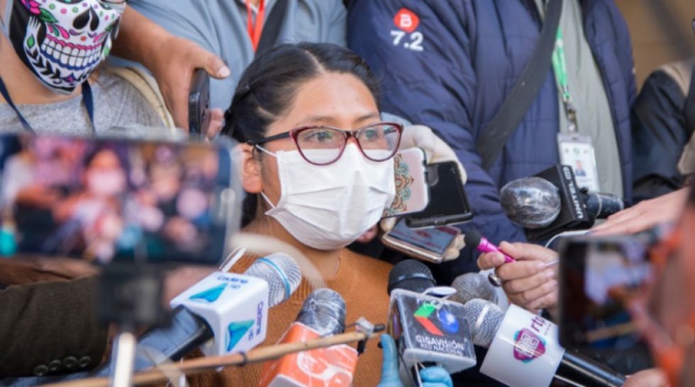 Presidenta del Senado solicita informe a la Presidencia por la fusión de los ministerios