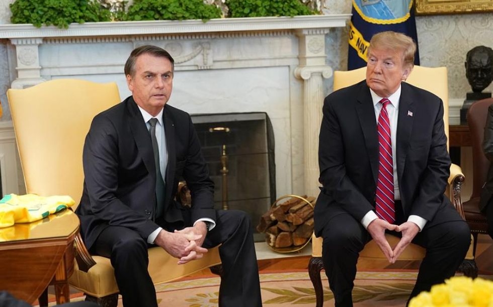 Trump seguirá enviando hidroxicloroquina a Brasil, pese a dudas sobre fármaco