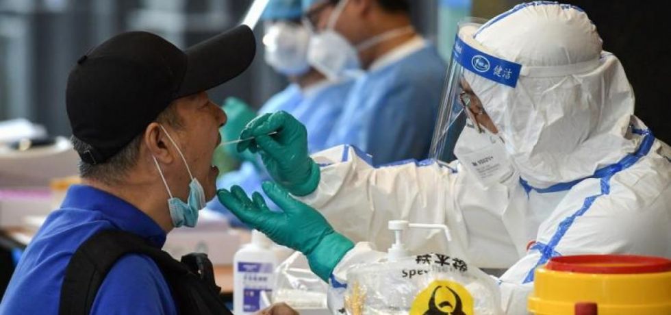 Pekín declara la "guerra" al coronavirus para evitar una propagación masiva