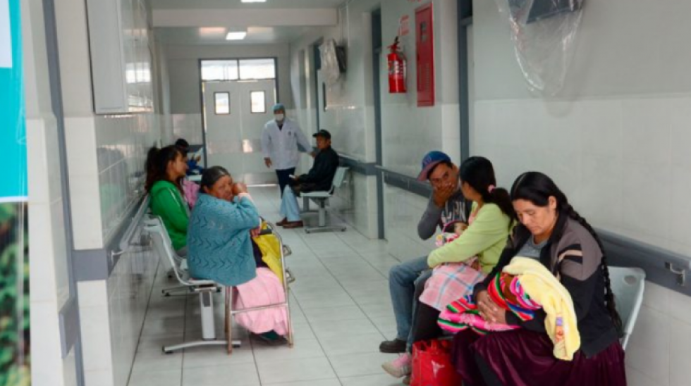 Al menos 10 profesionales en salud con COVID-19 en el Alto, no descartan cerrar hospitales por falta de bioseguridad