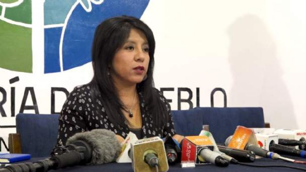 Defensoría condena transmisión "en vivo" del fallecimiento de un paciente con COVID-19