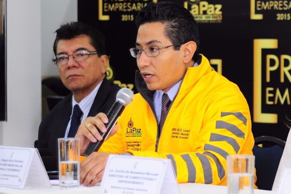 La restricción de carnet par o impar regirá desde el martes en la ciudad de La Paz